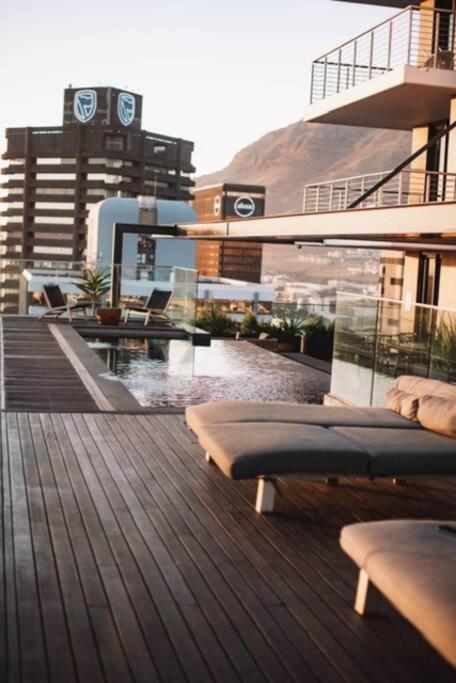 "Lykke On Bree" - Unique Apartment With Stunning Table Mountain Views Fokváros Kültér fotó
