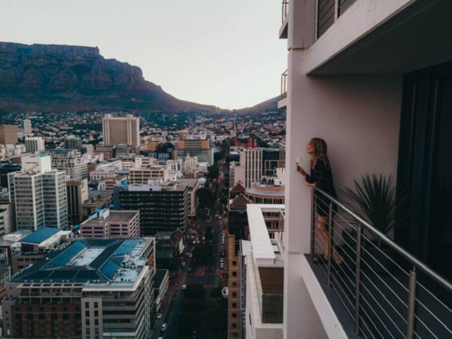 "Lykke On Bree" - Unique Apartment With Stunning Table Mountain Views Fokváros Kültér fotó